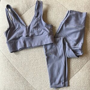 Alo Yoga Airlift Leggings & Bra